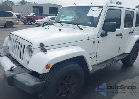 2013 Jeep Wrangler Unlimited Sahara z USA, uszkodzony, nr VIN 1C4BJWEGXDL550261